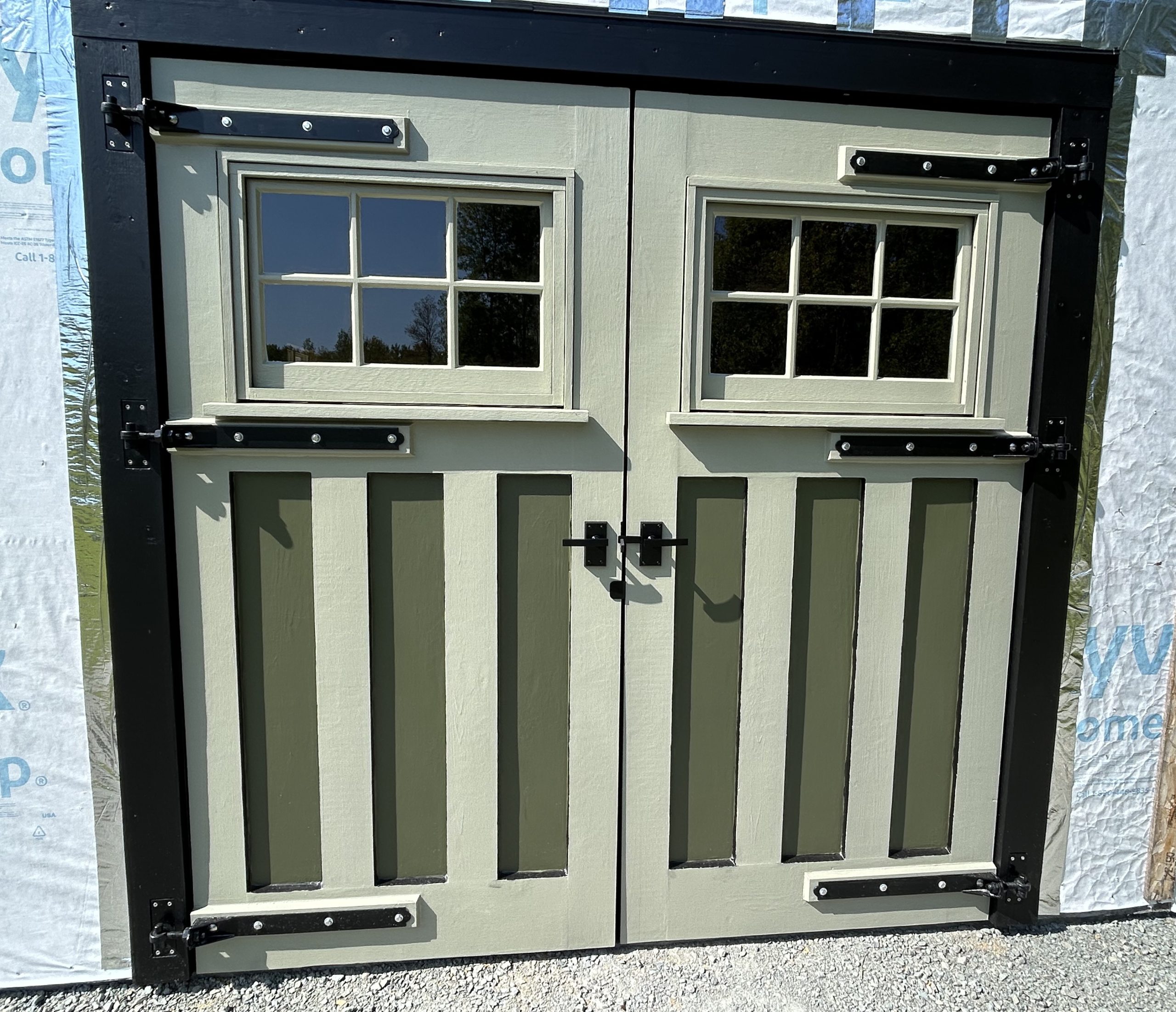 360 Yardware Nero Latch with Galvanized Steel Strap Hinges on Carriage Doors